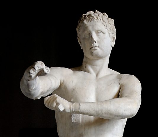 Le antiche statue greche e romane venivano anche profumate