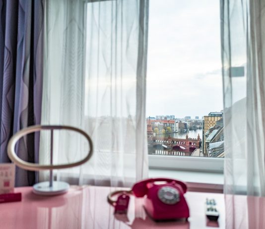 Architettura, musica e cinema: un cerchio che si chiude a Berlino nhow Hotel Berlino