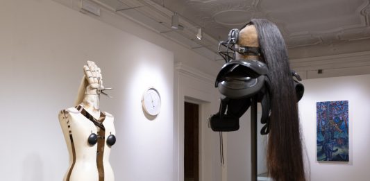 Quando l’arte diventa casa: “Piazzetta Rizzoli 1” al Museo di Cavalese