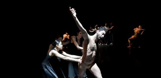 Stabat Mater, Artemis Danza porta in scena la condizione universale del dolore