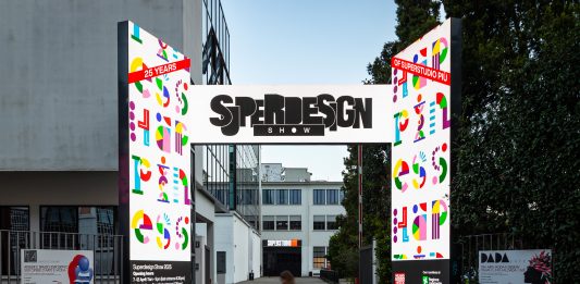 Milano, il Superdesign Show celebra 25 anni di innovazione e felicità Superdesign Show 2025