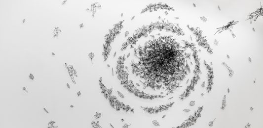 Cosmogonia di Lorenzo Gnata: caos e rinascita in una mostra a Milano Lorenzo Gnata, Cosmogonia, veduta della mostra, Gaggenau DesignElementi Hub, Milano, 2025, ph. Francesca Piovesan