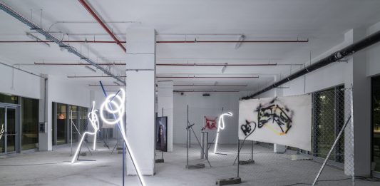 Milano omaggia Robert Rauschenberg con due ambienti contemporanei