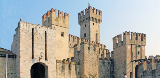 Itinerari di primavera: cinque castelli da visitare al Nord Italia Cinque castelli al Nord Italia