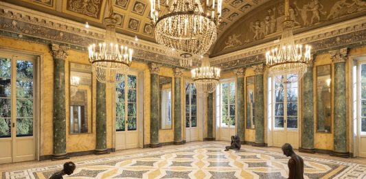 Tempo, memoria e condizione umana. La mostra di Ugo Rondinone a Milano