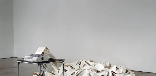 Hans Haacke: perché la sua arte ci riguarda ancora