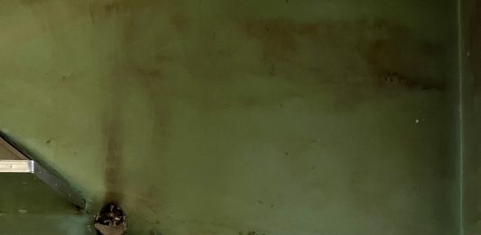 Un palazzo monumentale di Taranto si apre all’arte: si parte da Francesco Arena