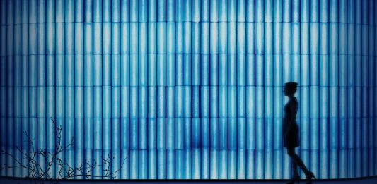 Milano design week 2025: grandi installazioni, ambienti e progetti di contaminazione in città. La guida di exibart