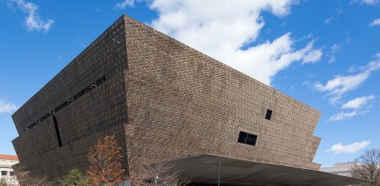 Stati Uniti, scosse alla cultura: il direttore dell’African American Museum in congedo