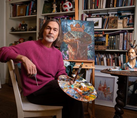 Nikas Safronov celebra il 90° anniversario di Sophia Loren, a Ginevra