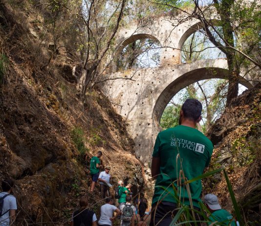 Intra Pezzolo: la rinascita di un borgo siciliano con l’arte e la cultura