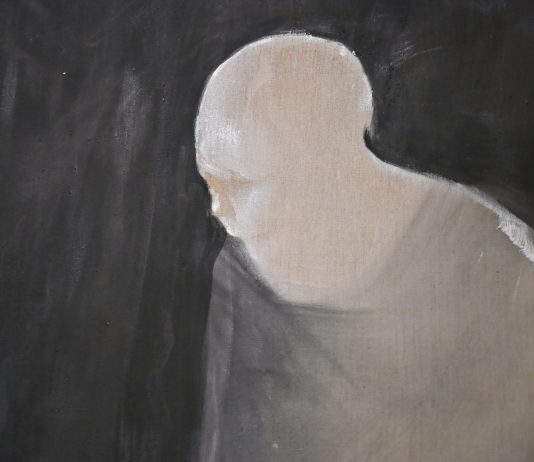 Oliviero Rainaldi, la ricerca dell’origine: opere in bianco e nero in mostra a Roma Oliviero Rainaldi, Seconda Madre, veduta della mostra, La Nuova Pesa, Roma, 2025, ph. Valentina Sensi via Ufficio Stampa HF4