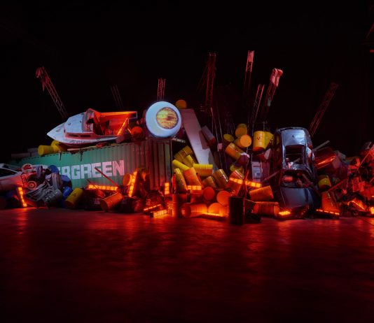 Quello schianto al suolo di Icaro che risveglia la coscienza dal torpore