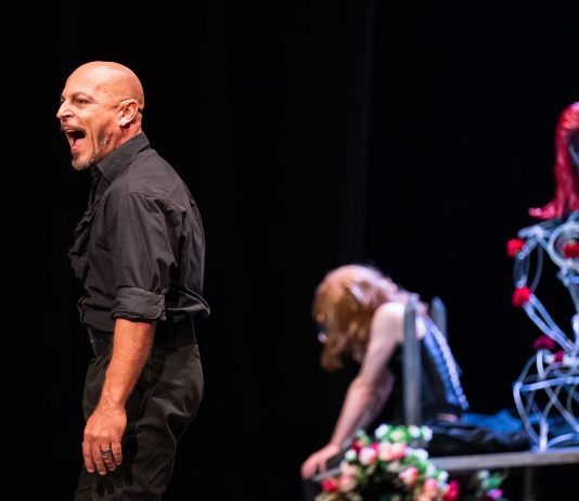 Mercoledì delle Ceneri: il teatro della denuncia soffocato dall’enfasi Mercoledì delle Ceneri