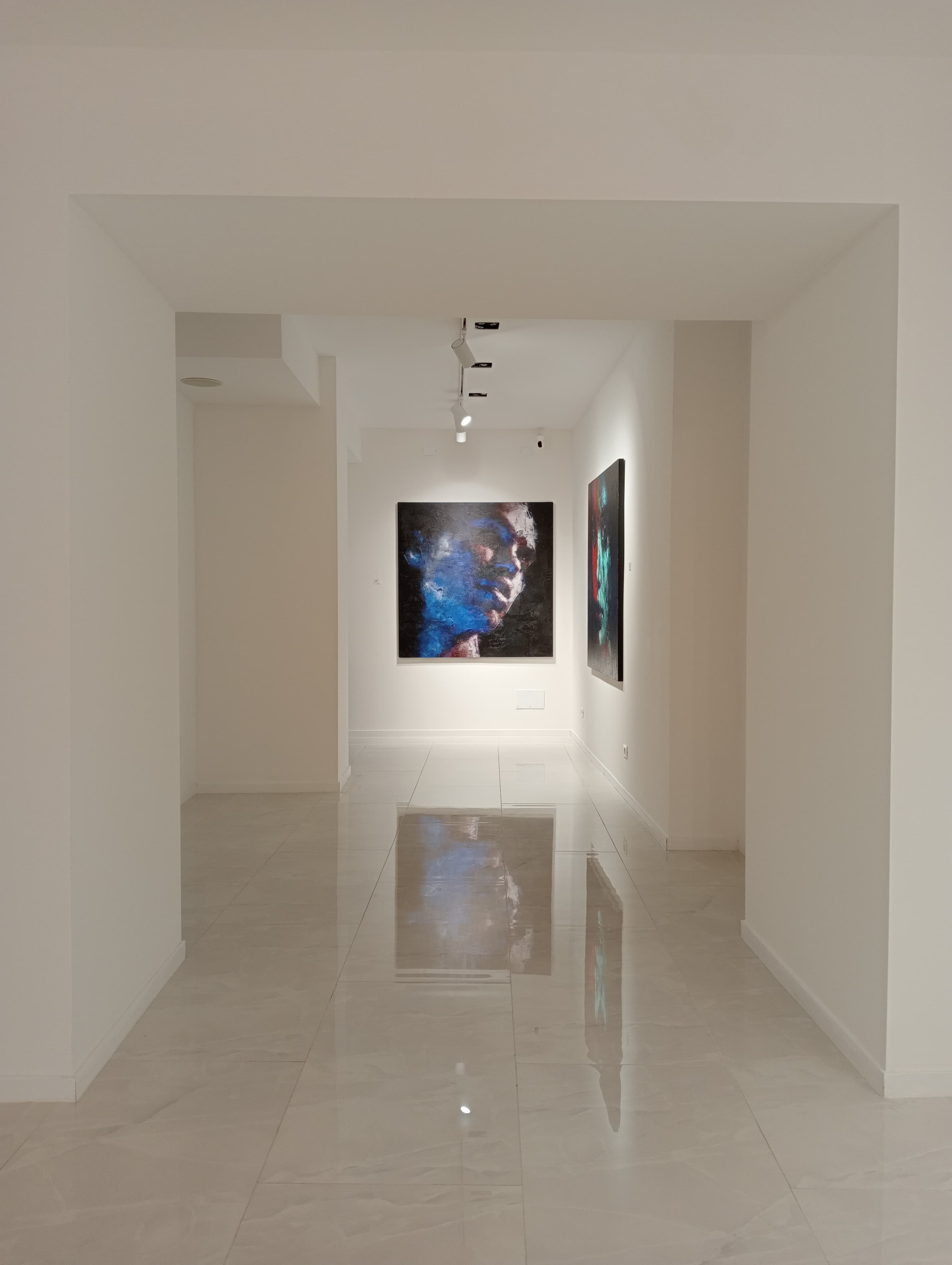 Mario Matera, A Tale of Her, veduta della mostra, SimonBart Gallery, Bologna, 2025. Ph. Michela Pisano