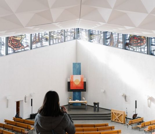 Manifesta 16 si terrà nella Ruhr tedesca: la biennale nomade riparte dalle chiese e dalla prossimità