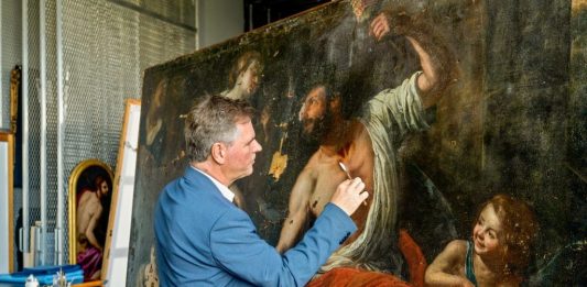 Artemisia: il ritorno di Ercole e Onfale in mostra dopo il difficile restauro