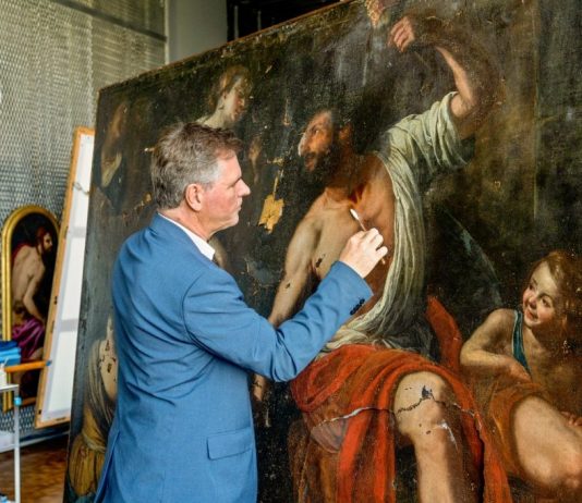 Artemisia: il ritorno di Ercole e Onfale in mostra dopo il difficile restauro