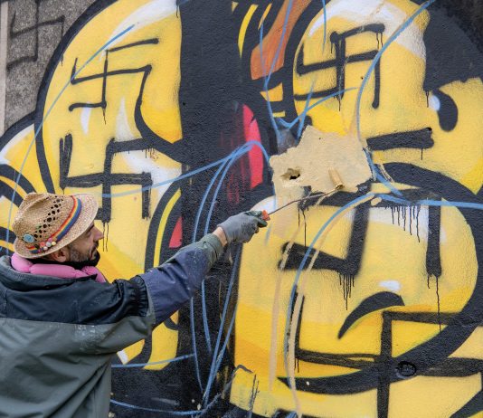 Cancellare l’odio, riscrivere Verona: il festival di Street Art antifascista di CIBO