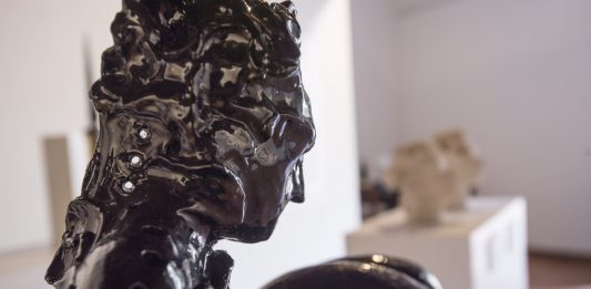 Cercando un equilibrio instabile: alla scoperta della scultura di Francesca Tulli