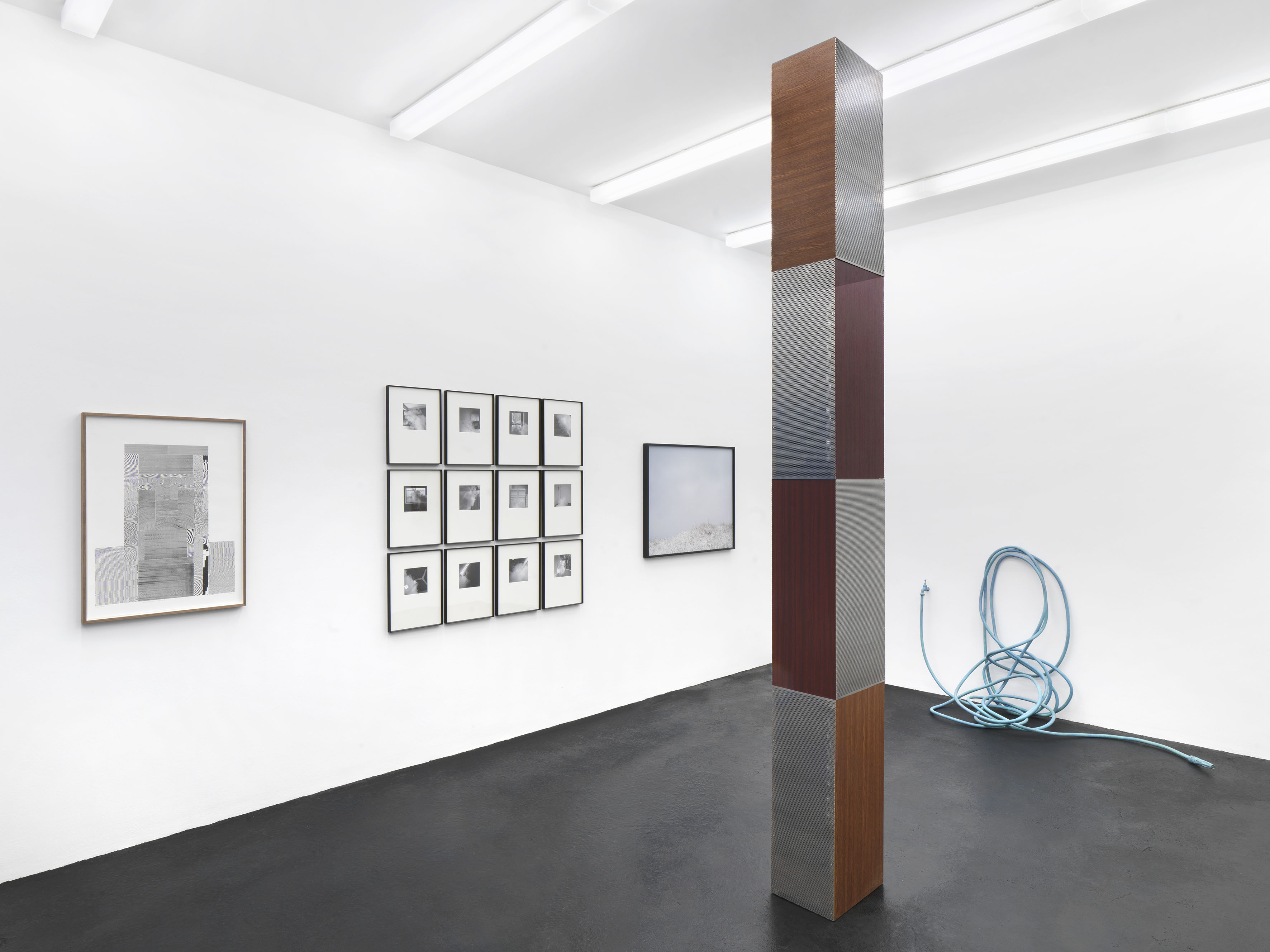 installation view: advective motion, nebulous currents, May 3 – June 16, 2025 © neugerriemschneider. Courtesy the artists and neugerriemschneider, Berlin. Photo: Jens Ziehe, Berlin