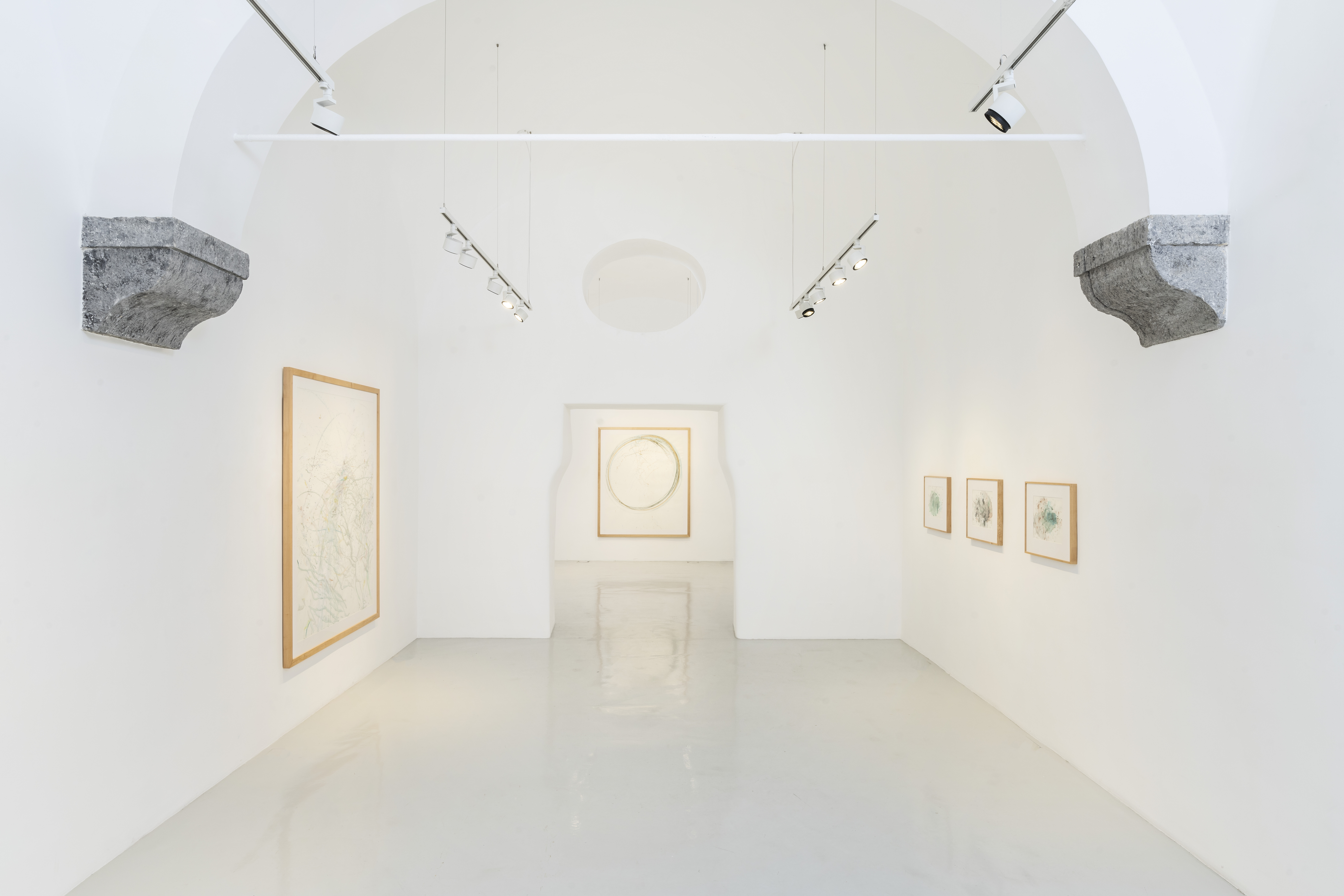 Rebecca Horn, Bodylandscape, installation view, Studio Trisorio, Napoli, 23 maggio – 15 settembre 2025, ph Francesco Squeglia, courtesy Studio Trisorio