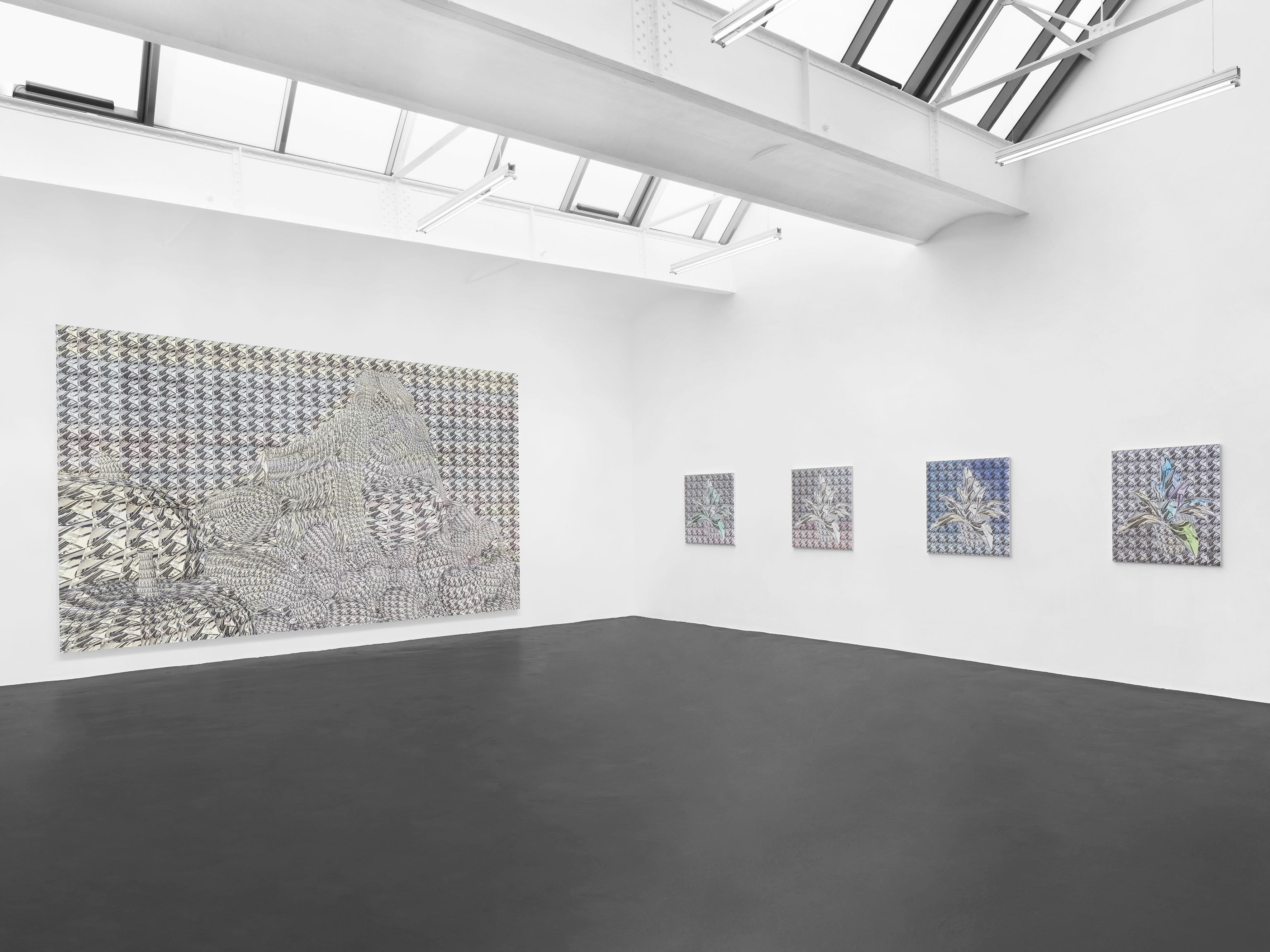 installation view: Thomas Bayrle, bewegung im stillstand, May 3 - June 28, 2025, neugerriemschneider, Berlin © Thomas Bayrle. Courtesy the artist and neugerriemschneider, Berlin. Photo: Jens Ziehe, Berlin