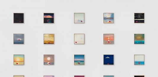 Al Magazzino del Sale di Cervia, una mostra celebra la leggerezza dell’estate