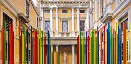 anonymous art project debutta a Venezia con Kengo Kito e Mika Ninagawa con EiM