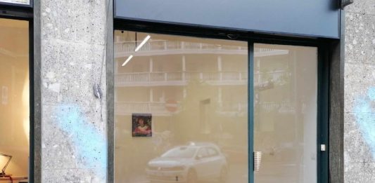 Candy Snake Gallery trasloca a Milano e parte con un group show candy snake gallery milano