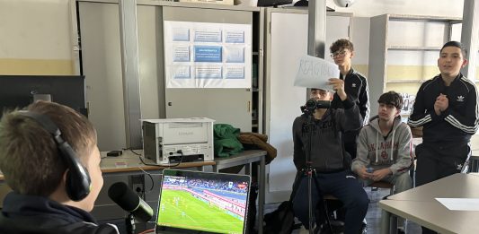 Oltre lo schermo: il cinema come gioco dell’immaginazione infantile