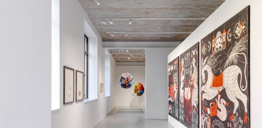 Il progetto che porta l’arte nei borghi italiani compie cinque anni. E li racconta in una mostra una boccata d'arte mostra