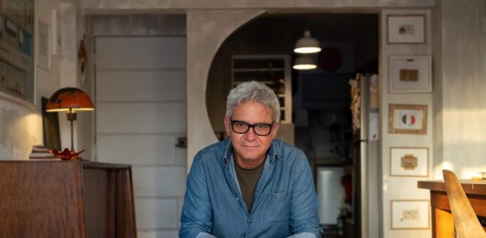 Per Felipe Dulzaides l’arte accade. E smuove le fondamenta. Studio visit a L’Avana