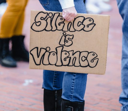 Violenza di genere e precarietà, nel lavoro artistico: se ne parla alla NABA