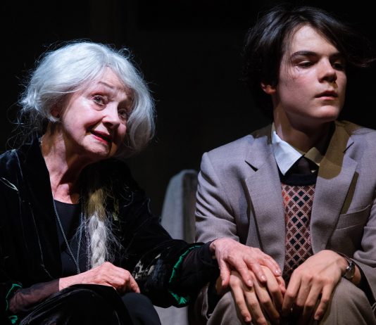 Educazione sentimentale al mistero della vita, lo spettacolo di Andrée Ruth Shammah Lezione d’amore - Sinfonia di un incontro, spettacolo di Andrée Ruth Shammah, ph. Tommaso Le Pera