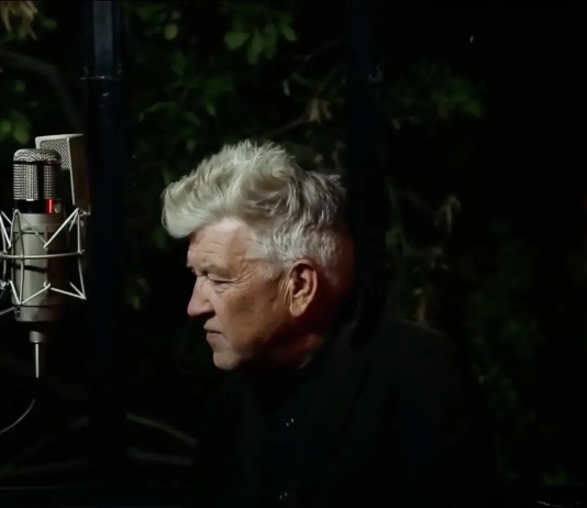 Gli oggetti quotidiani e i cimeli privati di David Lynch vanno all’asta