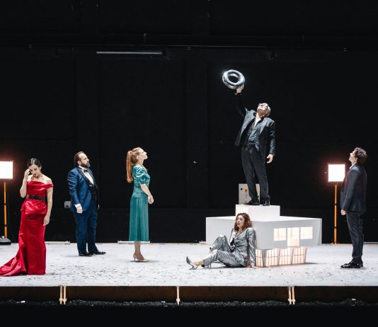 Solness e il demone del successo: un Ibsen in chiave contemporanea solness ibsen