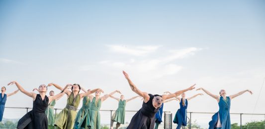 Turning of bones di Akram Khan, una danza per scoprire se stessi Akram Khan, Turning of Bones, ph Andrea Guermani