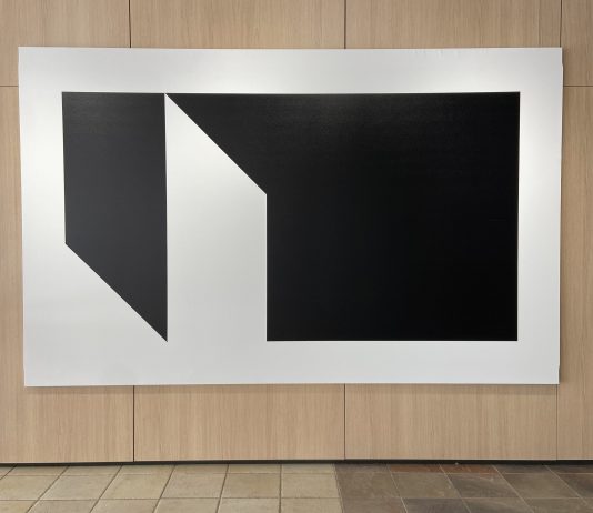 Le incisioni di Giovanni Timpani danno forma all’attesa: la mostra a Cassino Giovanni Timpani, Anticamera, veduta della mostra, Università degli Studi di Cassino e del Lazio Meridionale, 2025