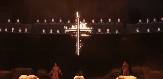 Teatro musicale, oggi: il Nome della Rosa alla Scala e il sequel di Tosca a Reggio