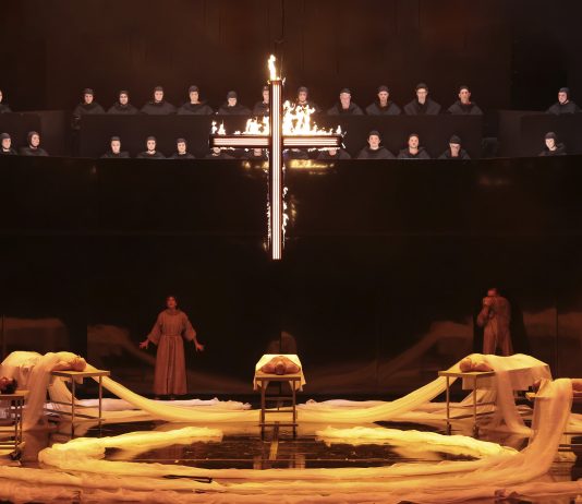 Teatro musicale, oggi: il Nome della Rosa alla Scala e il sequel di Tosca a Reggio