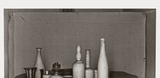 Perugia entra nella camera oscura di Berengo Gardin (e nello studio di Giorgio Morandi)