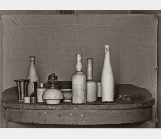 Perugia entra nella camera oscura di Berengo Gardin (e nello studio di Giorgio Morandi)