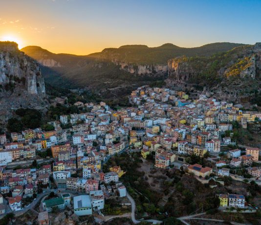 Legarti: a Ulassai, il progetto internazionale di residenze artistiche, in ricordo di Maria Lai