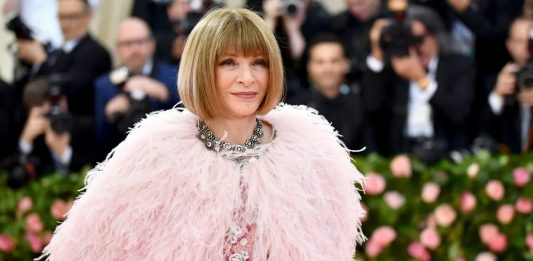 Anna Wintour lascia Vogue US ma non lo abbandona: come cambia un’icona