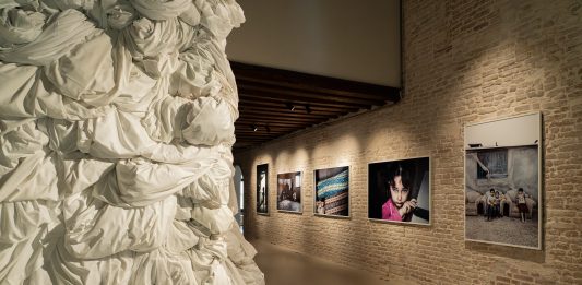 Storie migranti in mostra alla Casa di The Human Safety Net