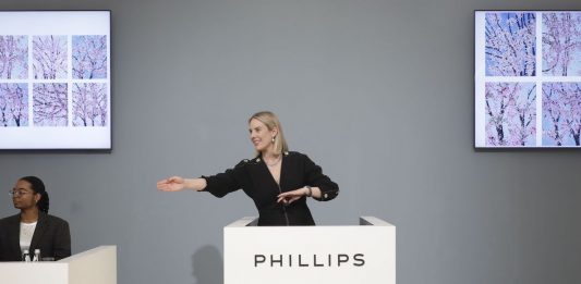 Londra, trionfo per Damien Hirst e le edizioni di Phillips