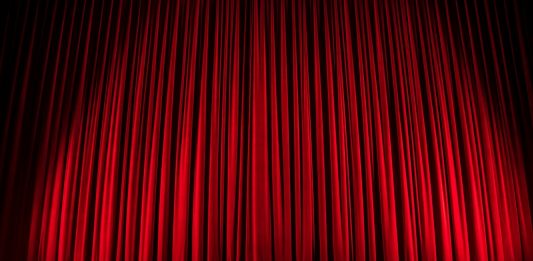 Tre membri della Commissione Prosa si dimettono: cosa sta succedendo nel mondo del teatro