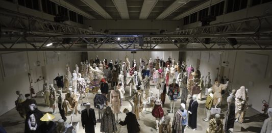 Unfold: il pensiero che si materializza attraverso l’abito unfold