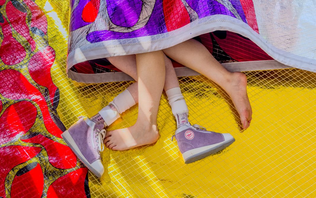 03_AdE_GDC21_Unknown_Pleasures_The_Shelter_Horiz